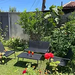 Hysa Guest House
