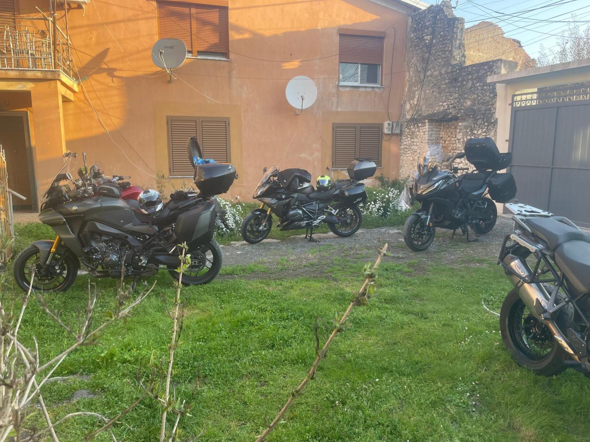 Apartament Hysa *